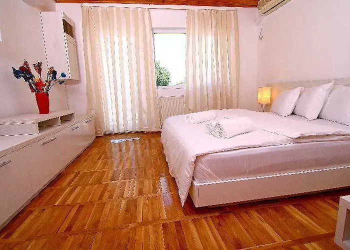 - Shabbat Friendly Apartamento Bucareste