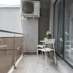 Apartment - Shabbat Friendly Bucharest