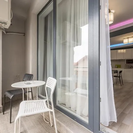 - Shabbat Friendly