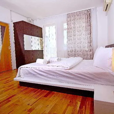 - Shabbat Friendly Βουκουρέστι