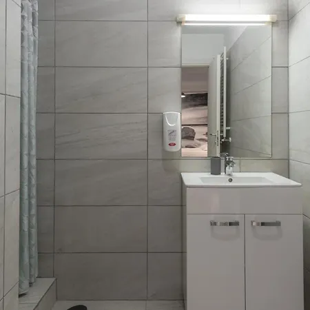 - Shabbat Friendly Apartament