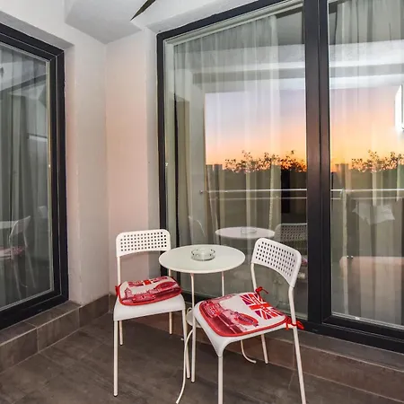 - Shabbat Friendly Apartament Bukareszt