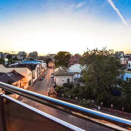 - Shabbat Friendly Apartament