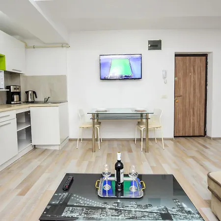 - Shabbat Friendly Apartament *