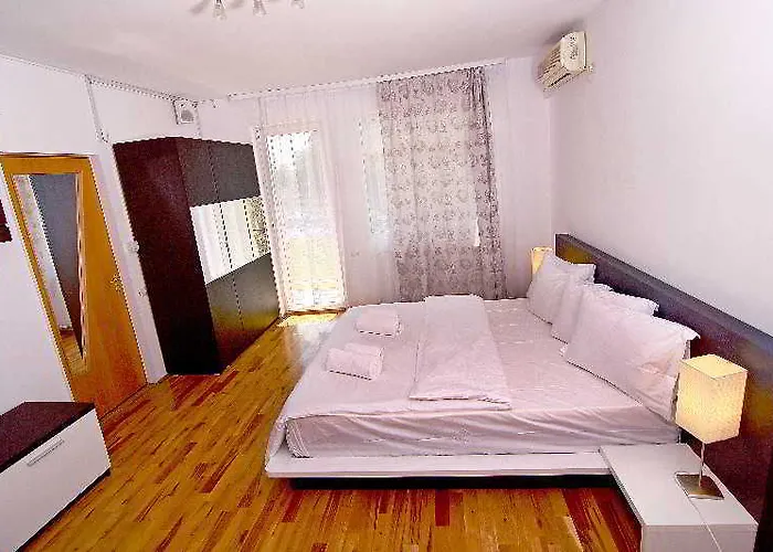 - Shabbat Friendly Bükreş