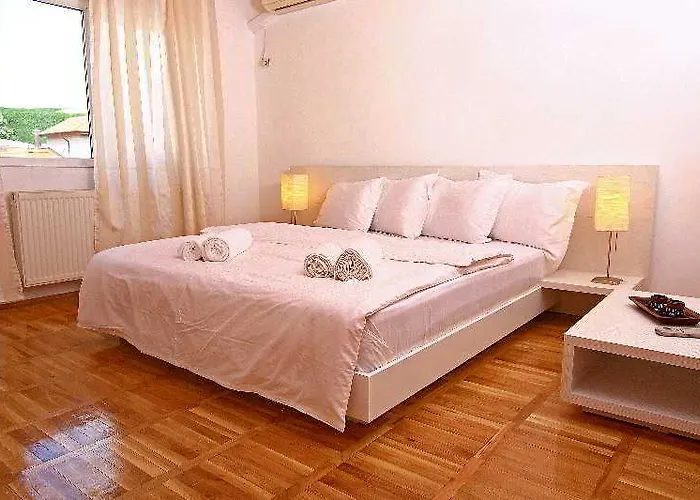 - Shabbat Friendly Daire Bükreş
